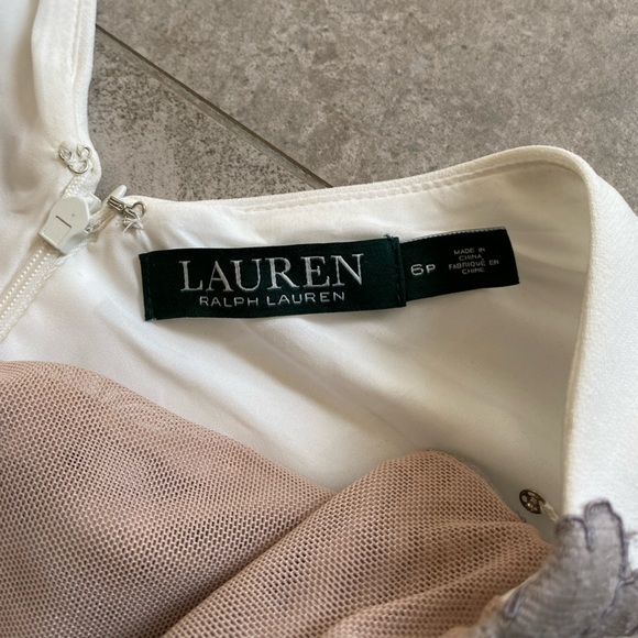 Beautiful cocktail dress - Picture 3 of 3